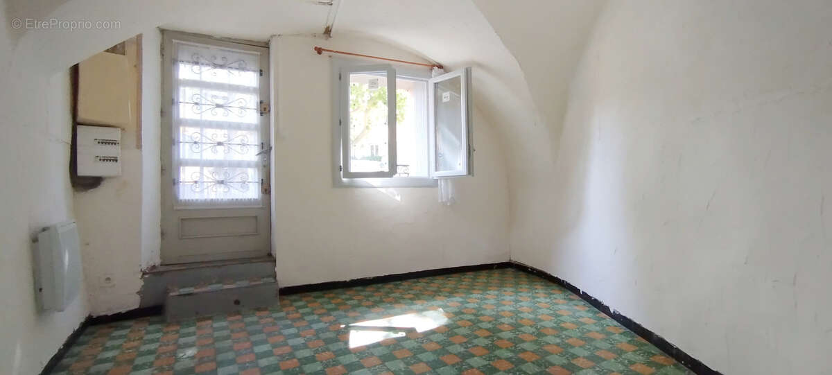 Maison de village 93m2 , 3 chambres , combles aménagés . - photo 5