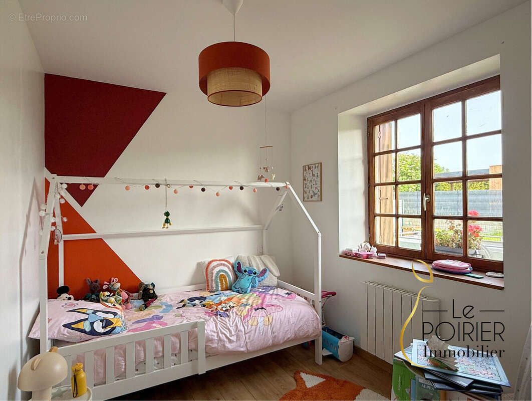 Chambre 01 RDC - Maison à LAMBALLE
