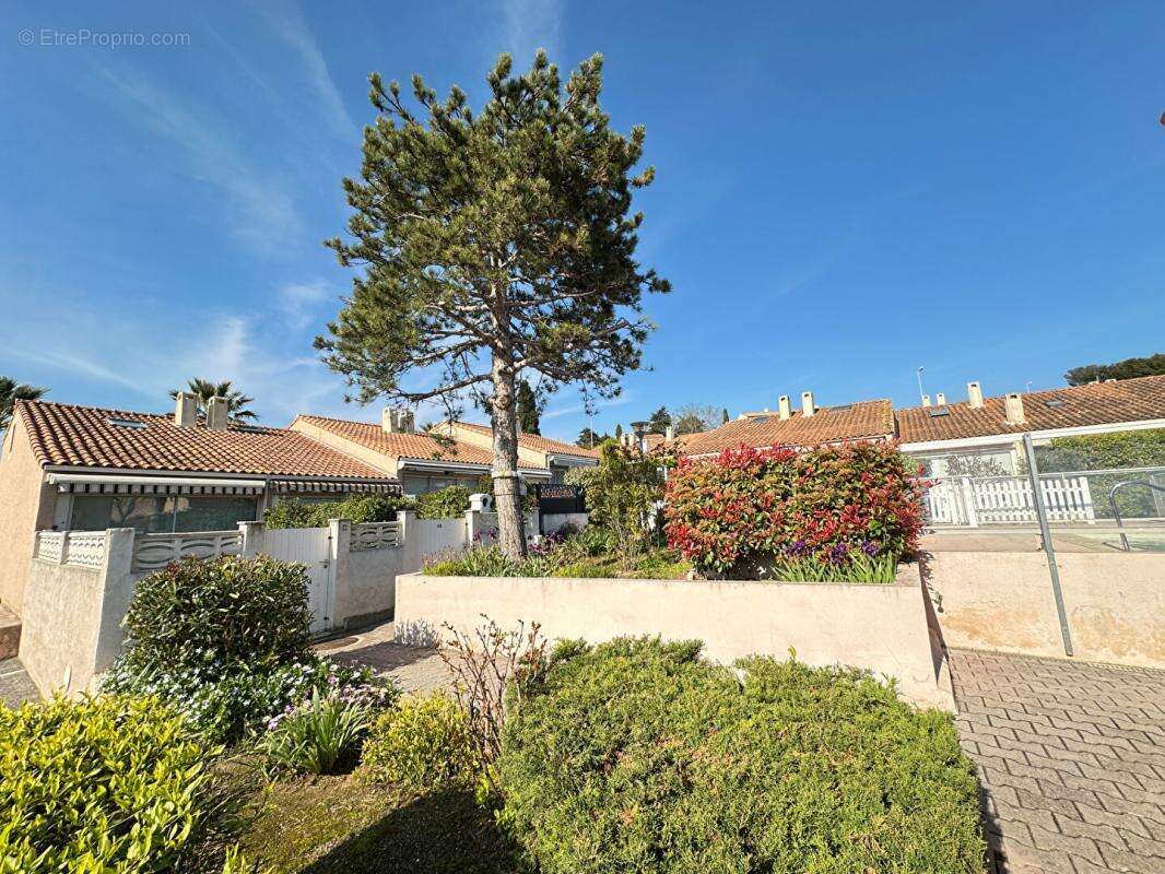 Villa club exclusive sanary-sur-mer : terrasse, piscine, plage 5 min - photo 9