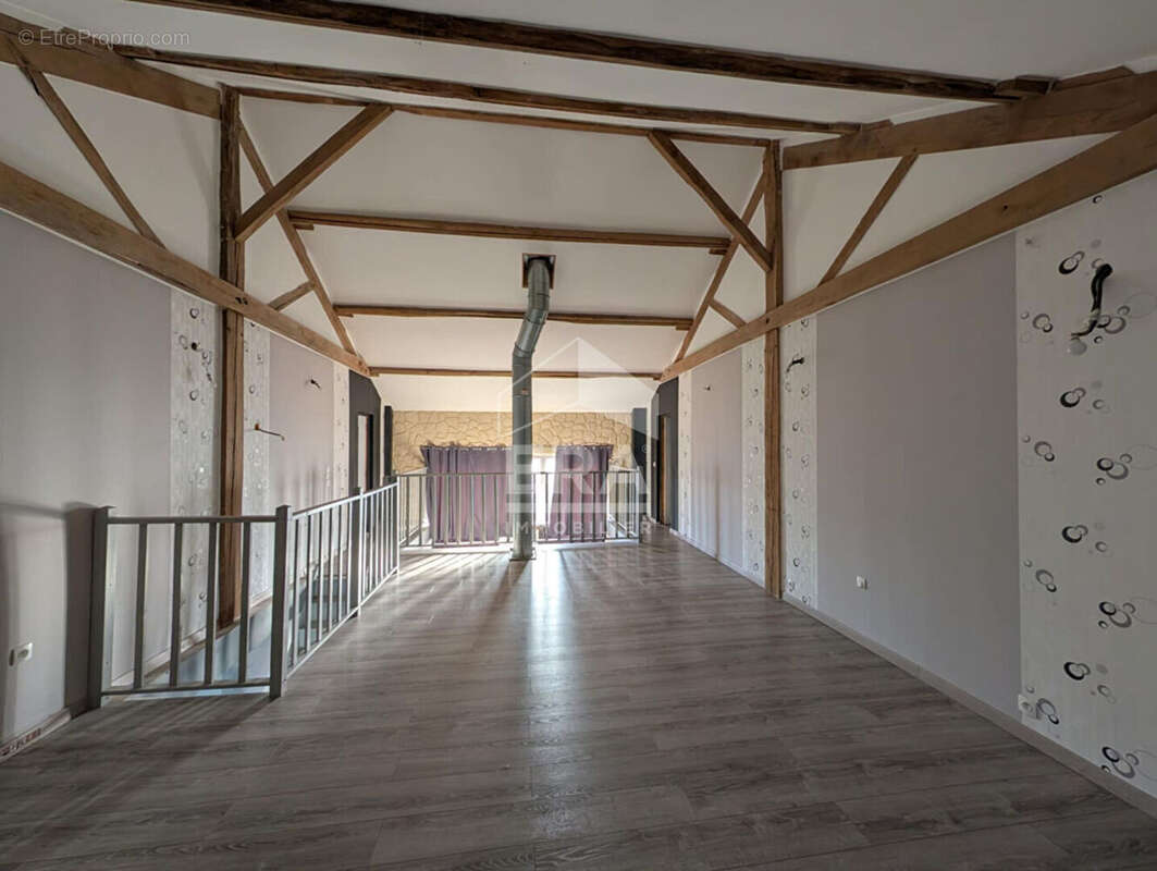 Maison à MONTPON-MENESTEROL