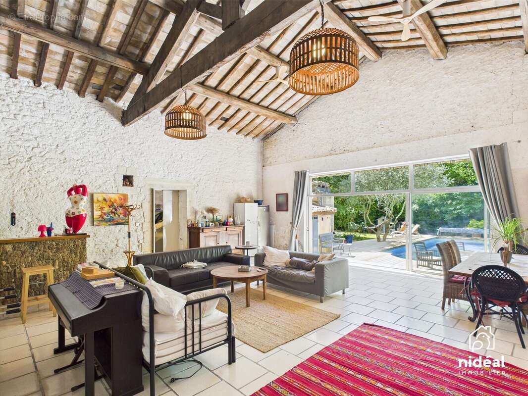 RDC Atelier / Salle de Jeu - Maison à SOMMIERES