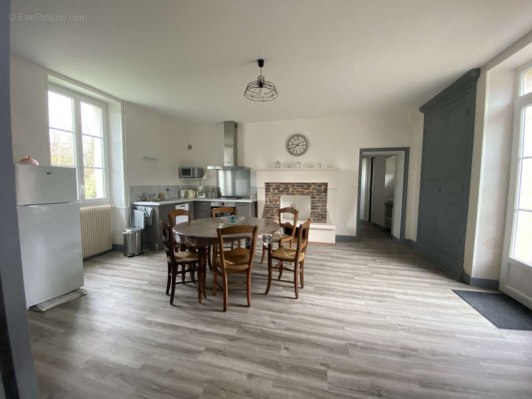 Maison à SAINT-SATURNIN