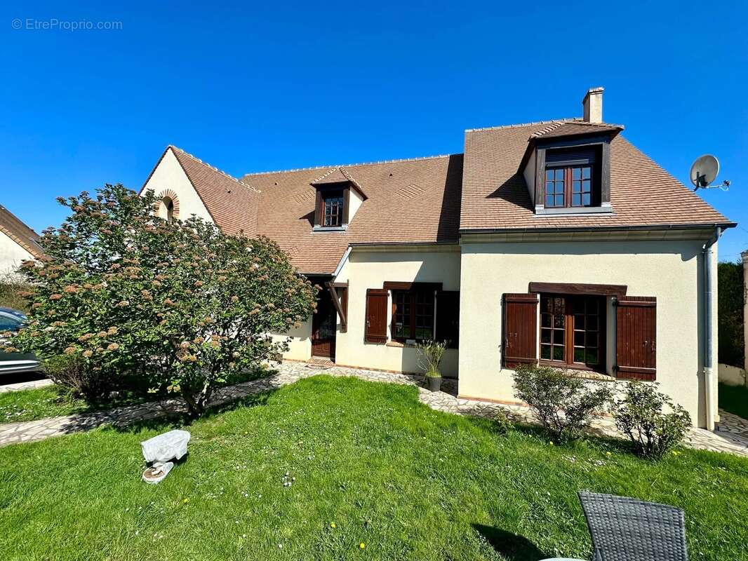 Maison à SAINT-GERMAIN-DE-LA-GRANGE