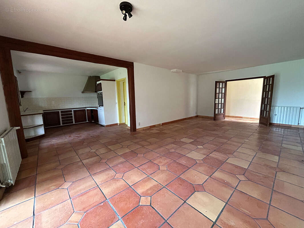 Maison à CORME-ECLUSE