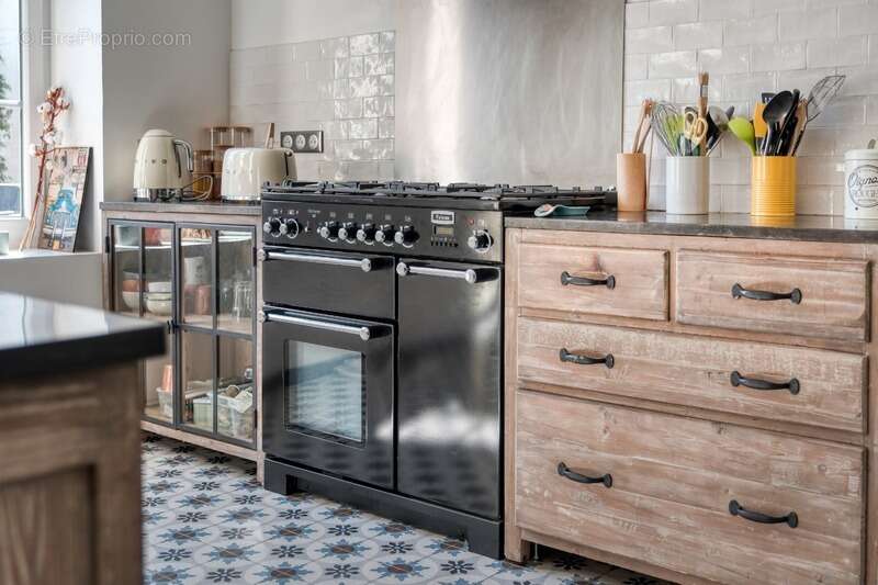 EXCLUSIVITE - Dpt Yvelines (78), à vendre à SAULX-MARCHAIS, Maison de caractère 6 pièces - photo 6