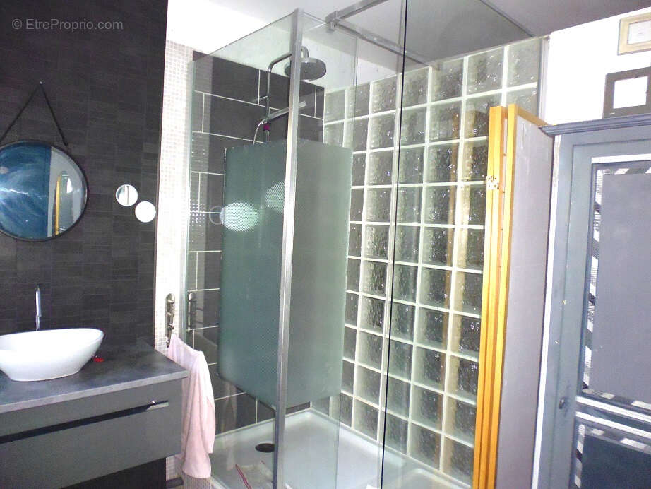 Maison à NIEUL-LE-DOLENT