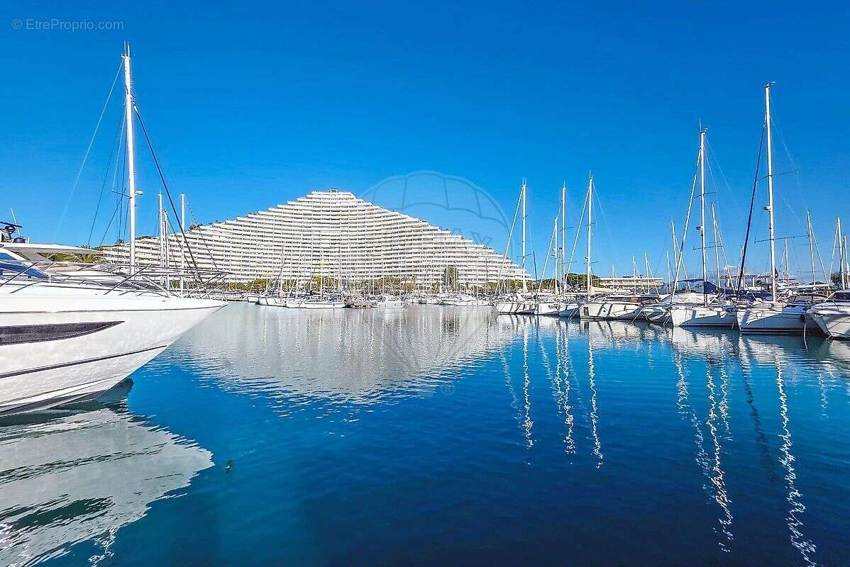 Appartement à VILLENEUVE-LOUBET