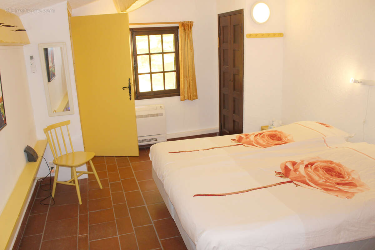 Maison à BORMES-LES-MIMOSAS