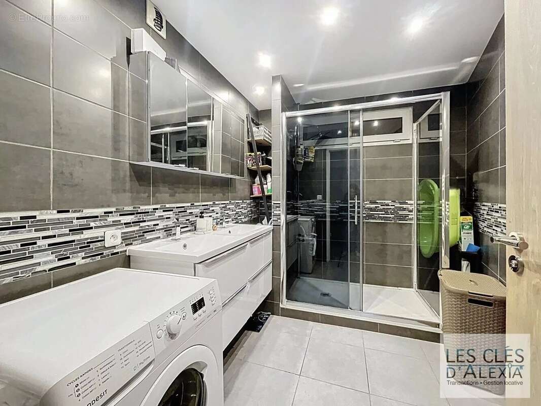 Appartement à GIVORS