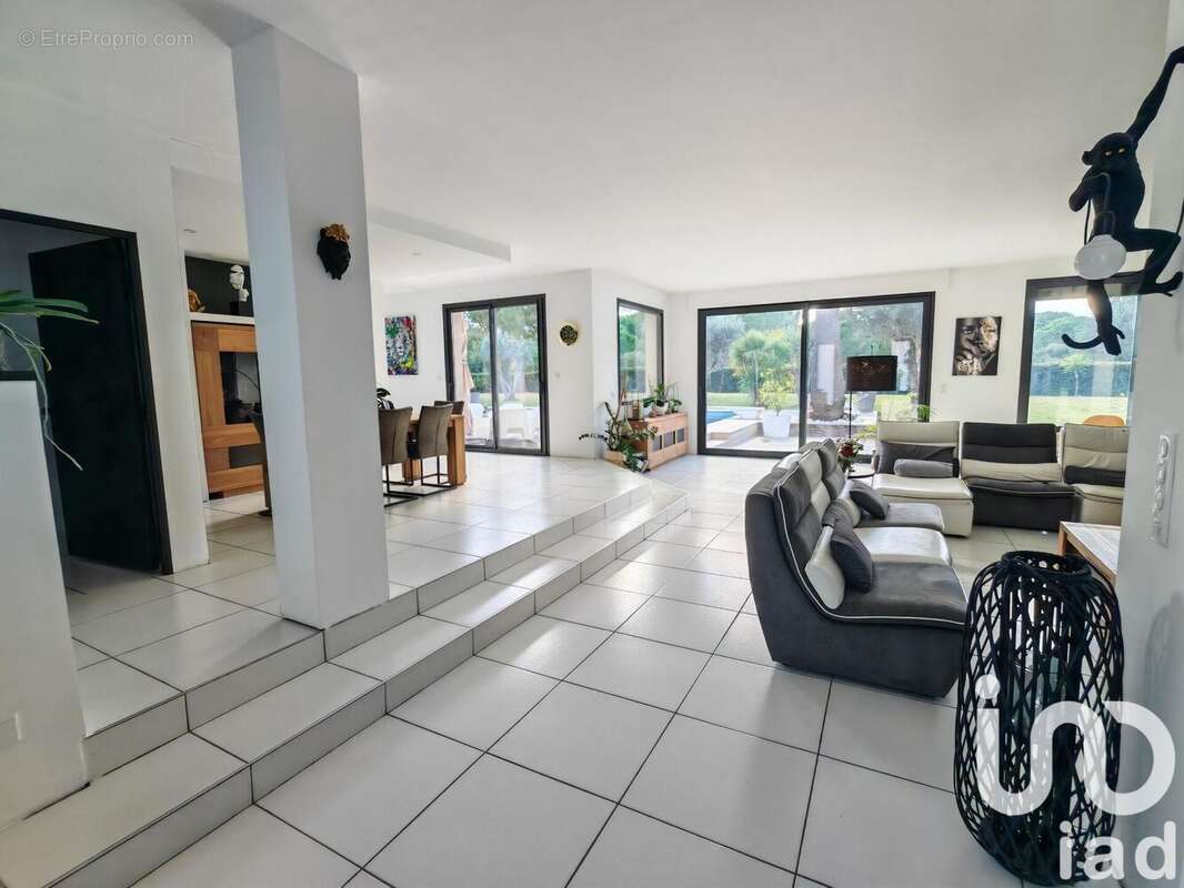 Photo 6 - Maison à LATTES