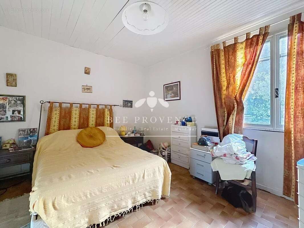 Maison à BESSE-SUR-ISSOLE