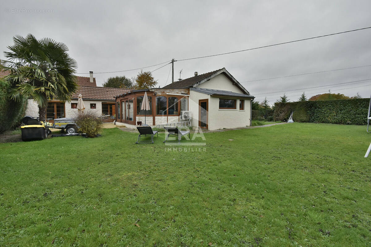 Maison à GARANCIERES