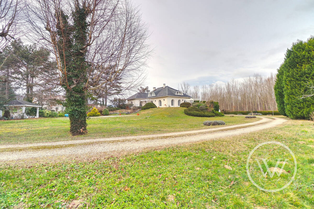 Maison à SAINT-BARTHELEMY-DE-VALS