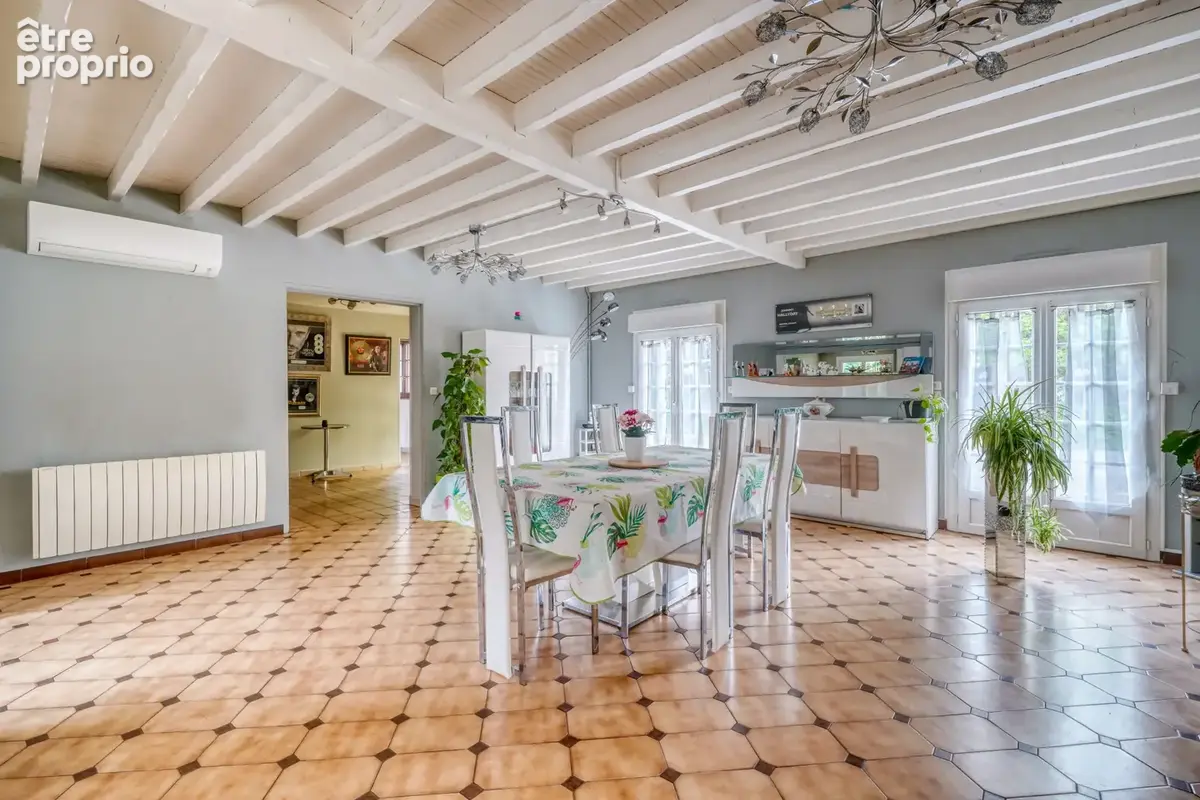 Maison 5 pièces de 136m2 sur parcelle de 436m2 - photo 4