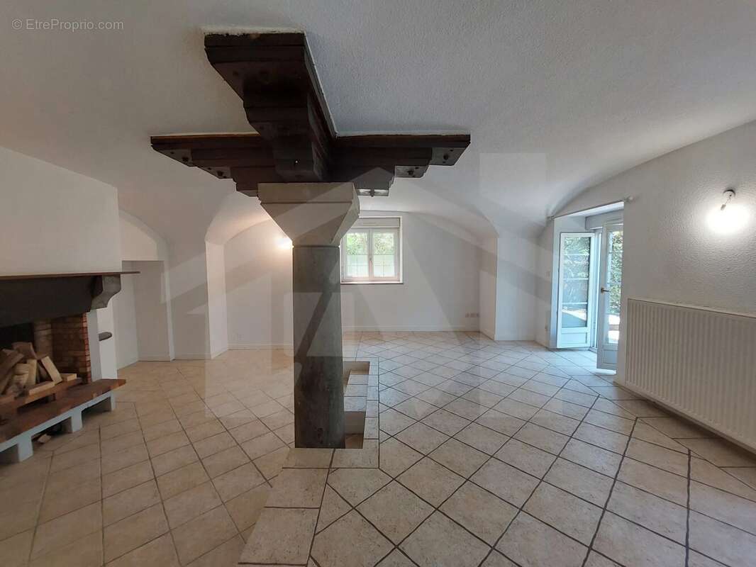 Appartement à POISAT