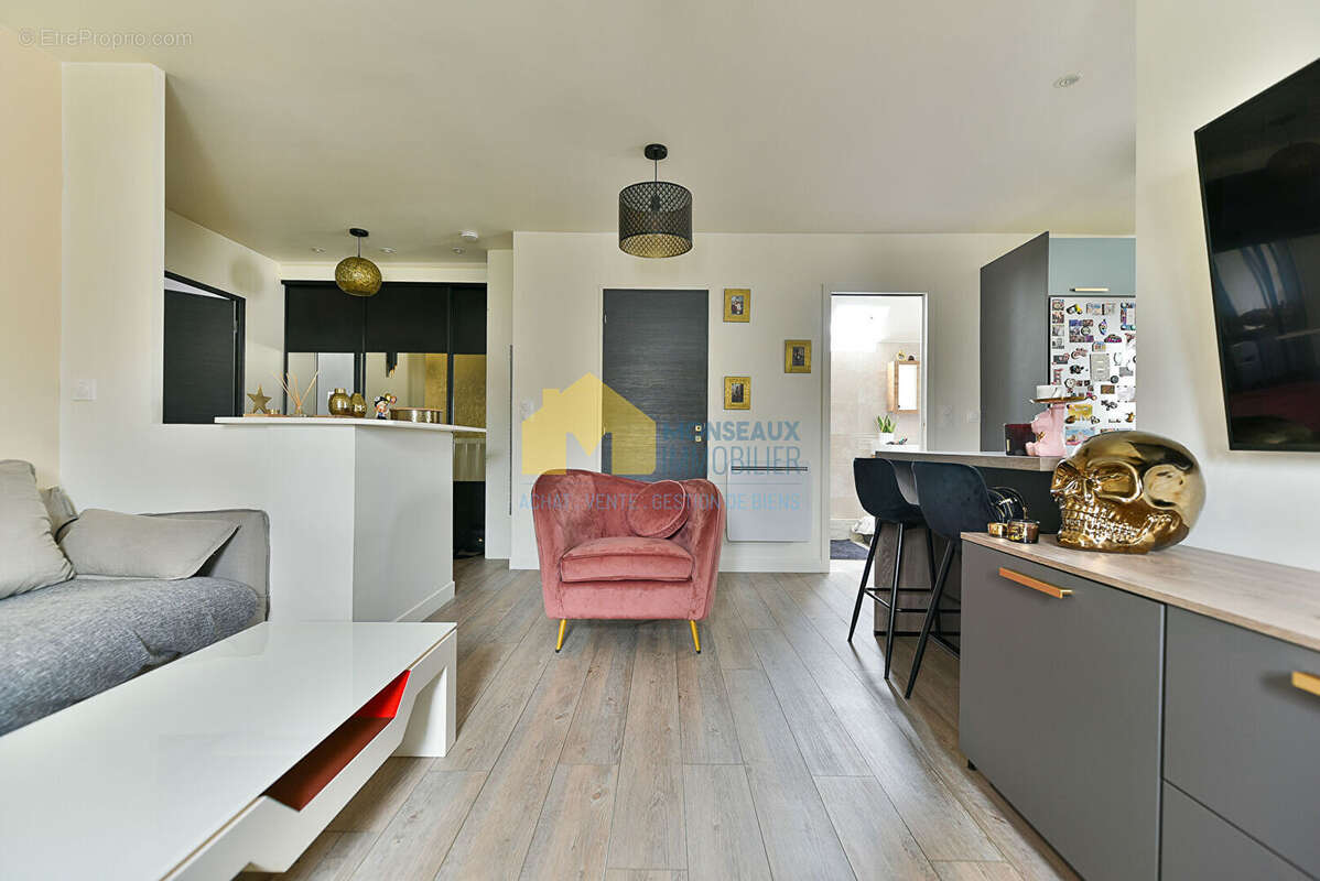 Appartement à SAINTE-GENEVIEVE-DES-BOIS