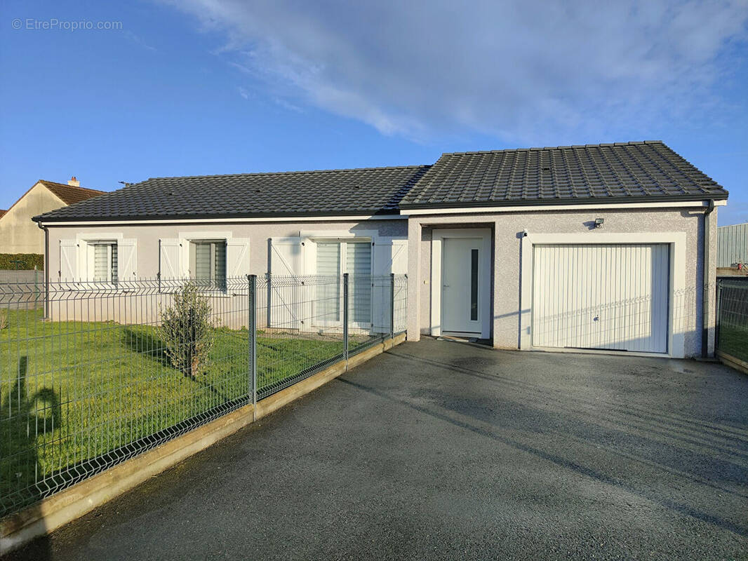 Maison à SAINT-POURCAIN-SUR-SIOULE