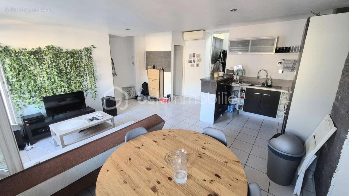 Appartement à CUERS