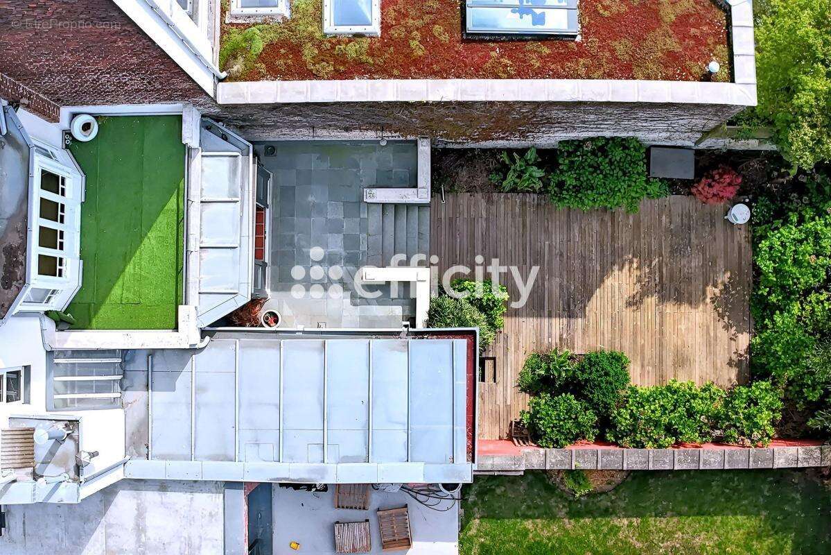 Maison à LA MADELEINE