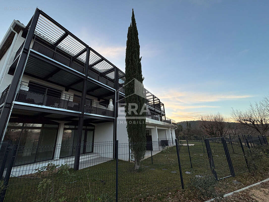 Appartement à VAISON-LA-ROMAINE