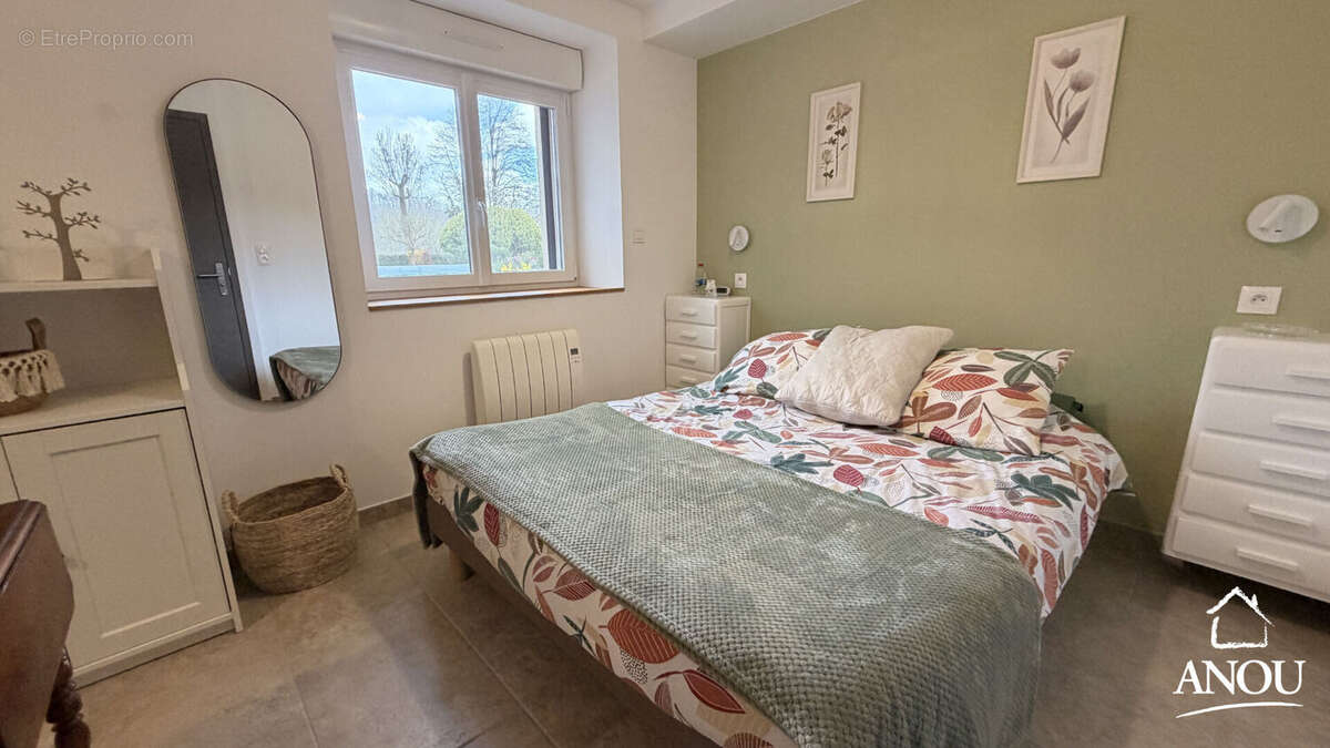 Maison à SAINT-DENIS-LES-PONTS