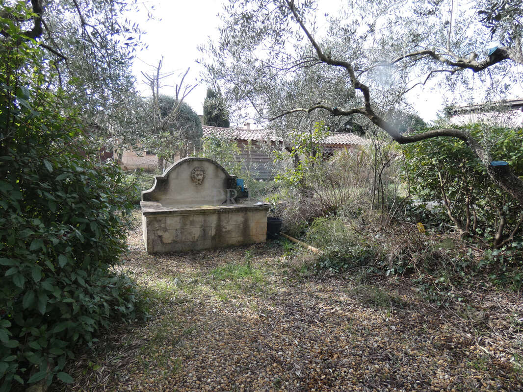 Maison à LORGUES
