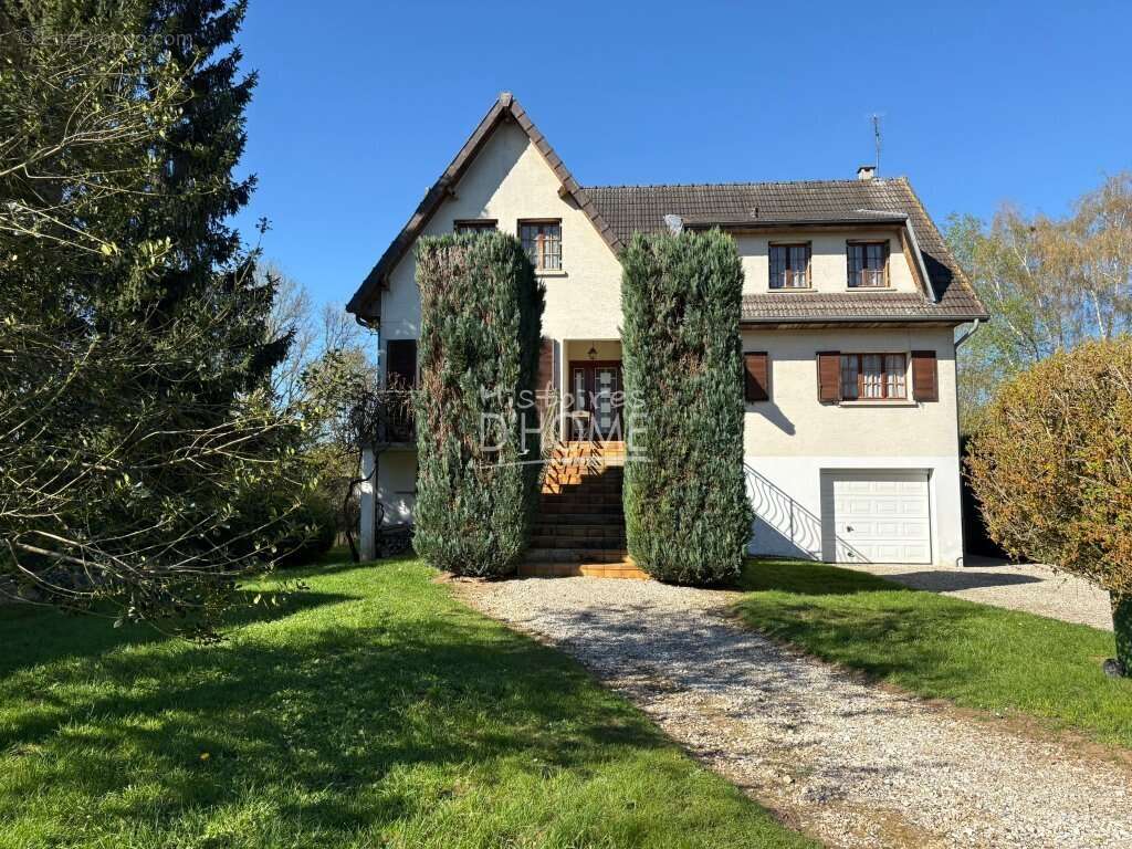 Maison à COULOMMIERS