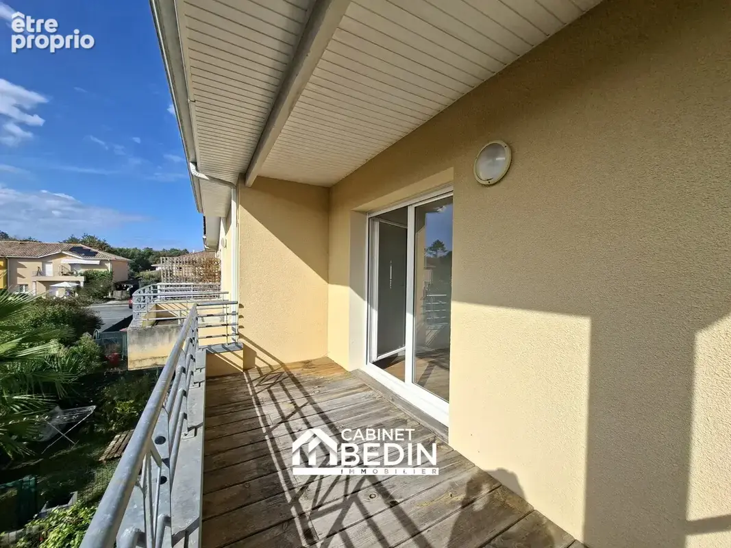 Appartement 3 pièces 60 m² à vendre à Ares (33740) - photo 2
