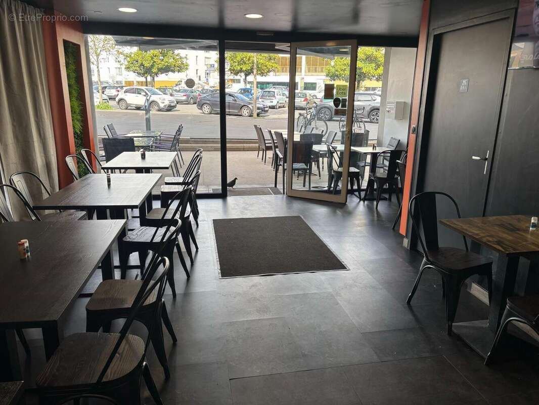 Photo 2 - Commerce à ORVAULT