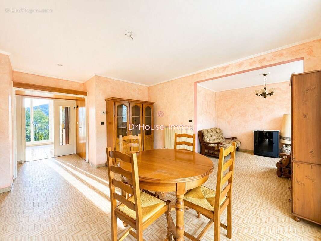 Appartement 91 m² à Carros  - photo 22