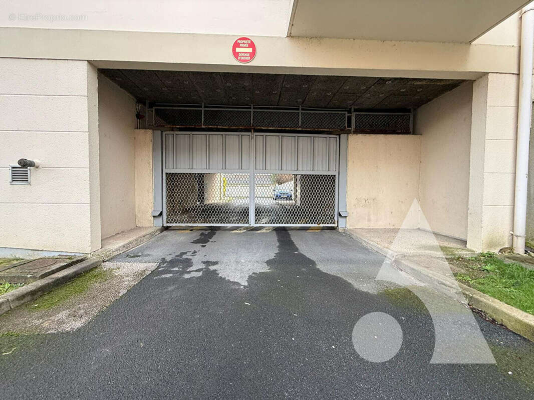 Parking à PONT-SAINTE-MAXENCE