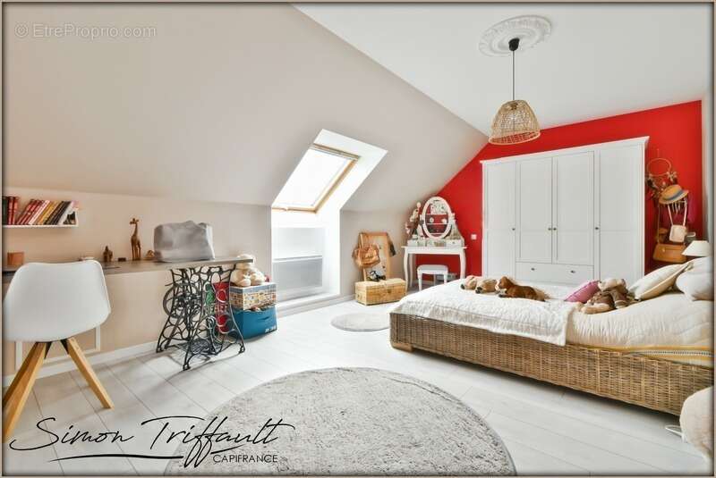 Maison à MONTFORT-LE-GESNOIS