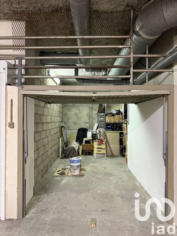 Photo 1 - Parking à FREJUS