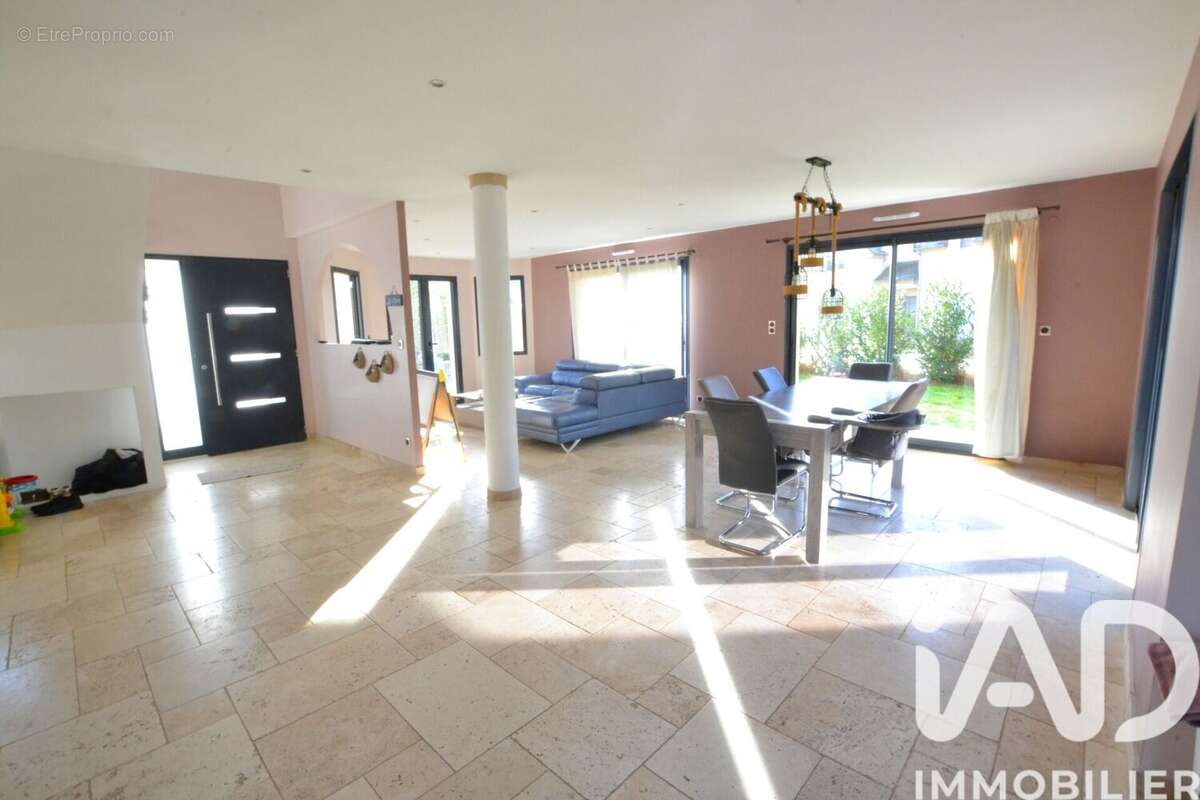 Photo 4 - Maison à BOISSETS