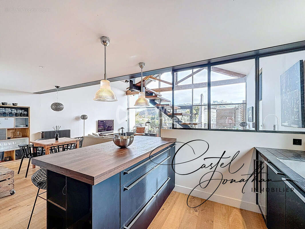 Appartement à SAINT-ROMAIN-EN-GAL