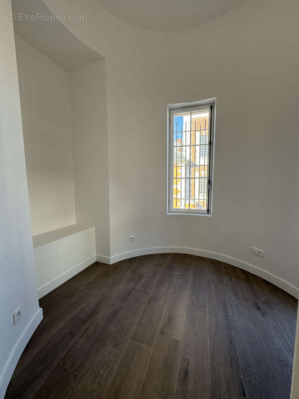 Appartement à CHENNEVIERES-SUR-MARNE