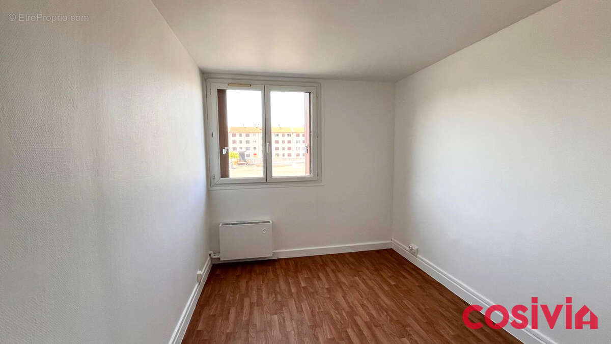 Appartement à NANTERRE