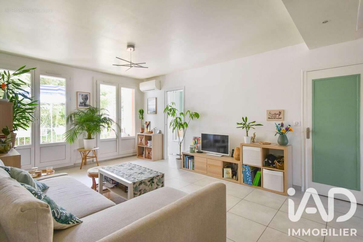 Appartement 75 m² à Auriol  - photo 5