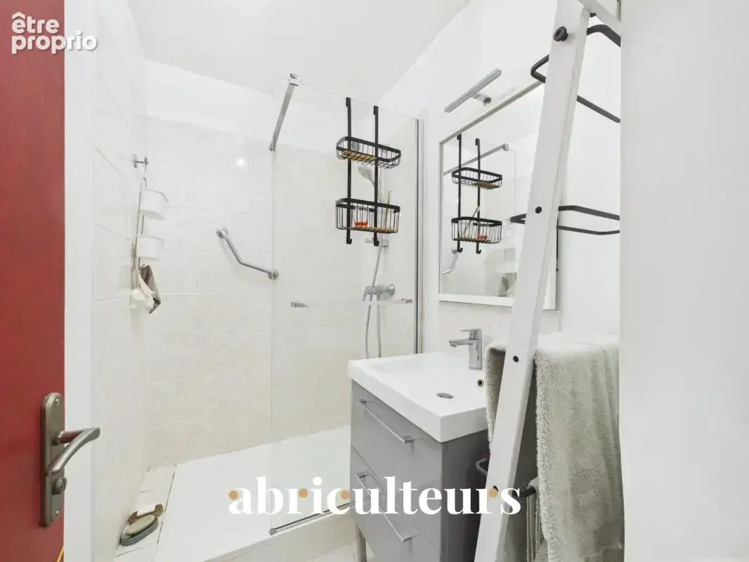 Beau T3  rénové avec balcon en vente à Saint-Herblain (44800) - photo 7