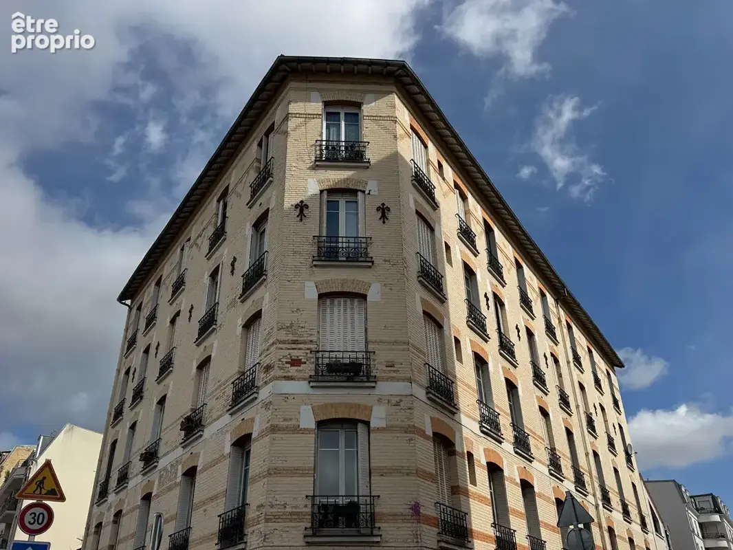 Asnières duplex  de 145 m² au sol à moderniser - photo 12