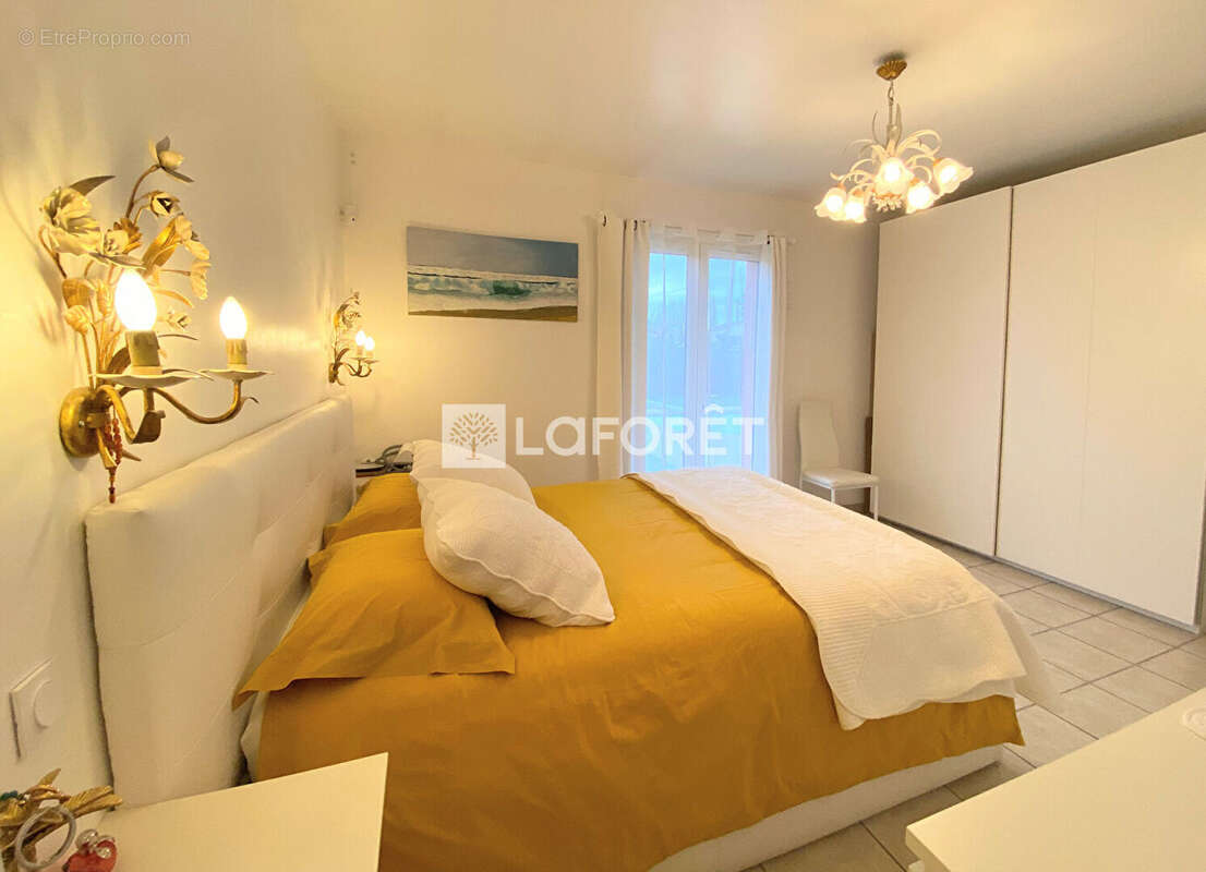 Maison à L&#039;ISLE-SUR-LA-SORGUE