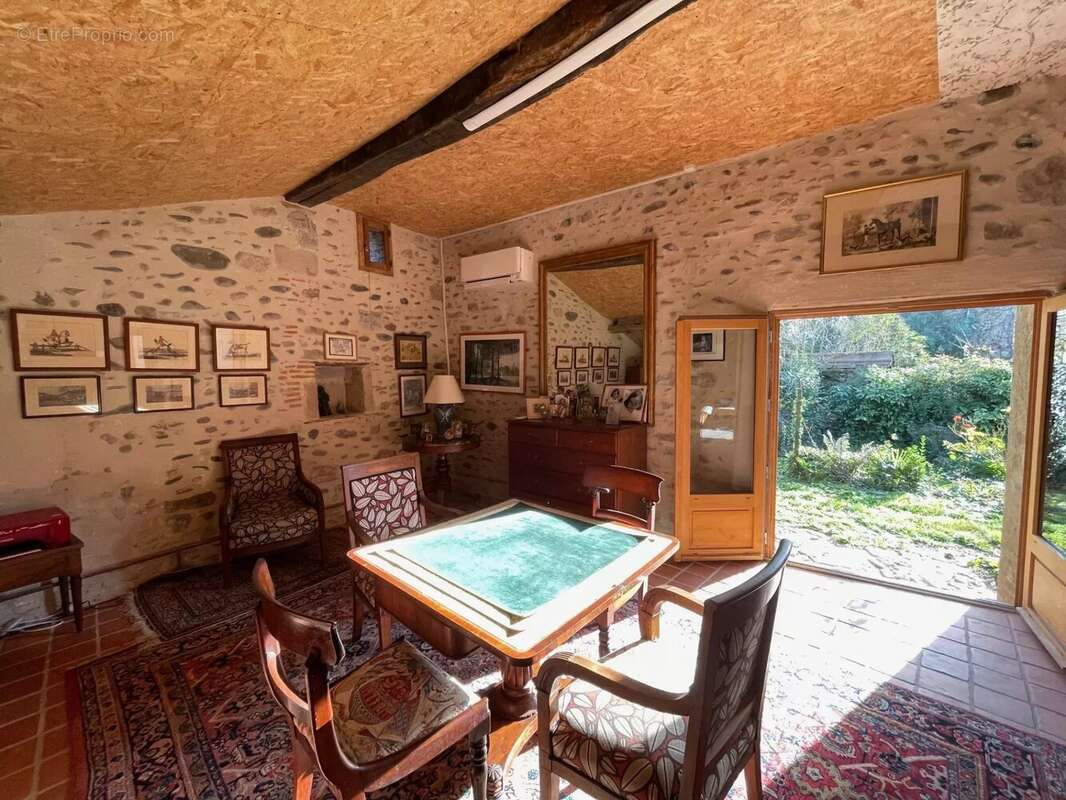 Maison à SAUVETERRE-DE-BEARN