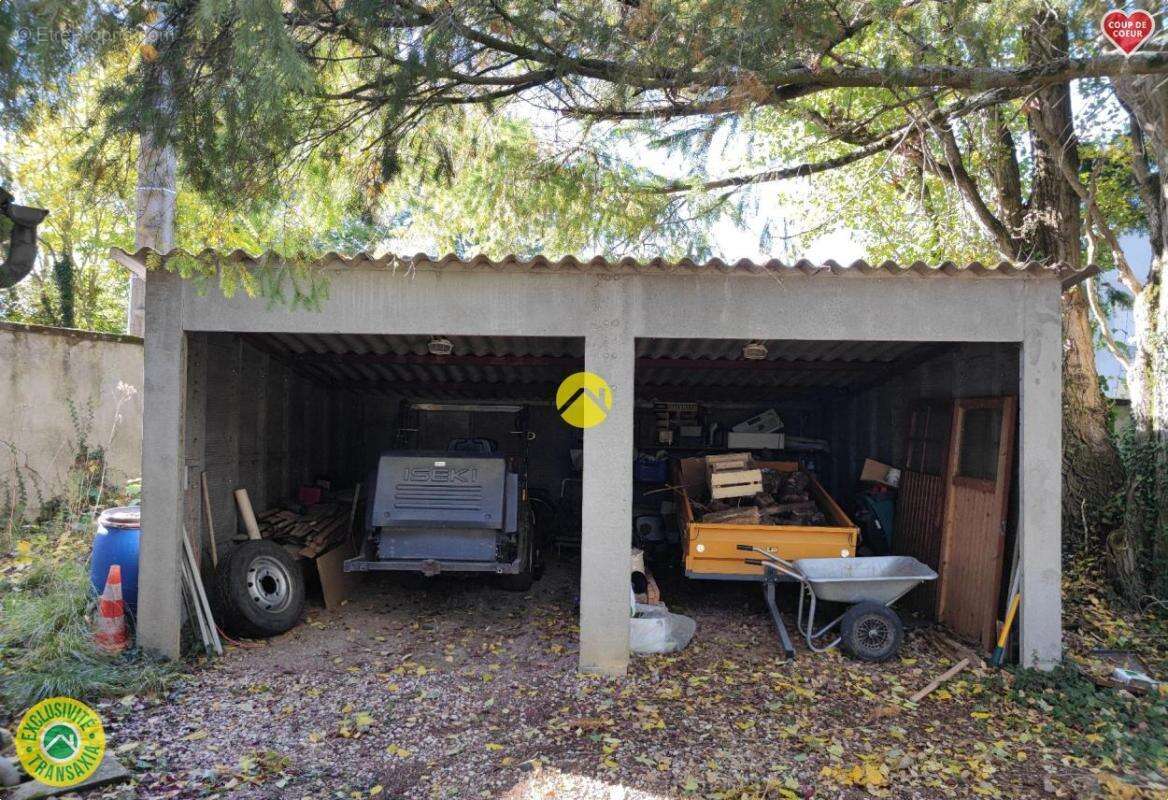 Maison à LA GUERCHE-SUR-L'AUBOIS
