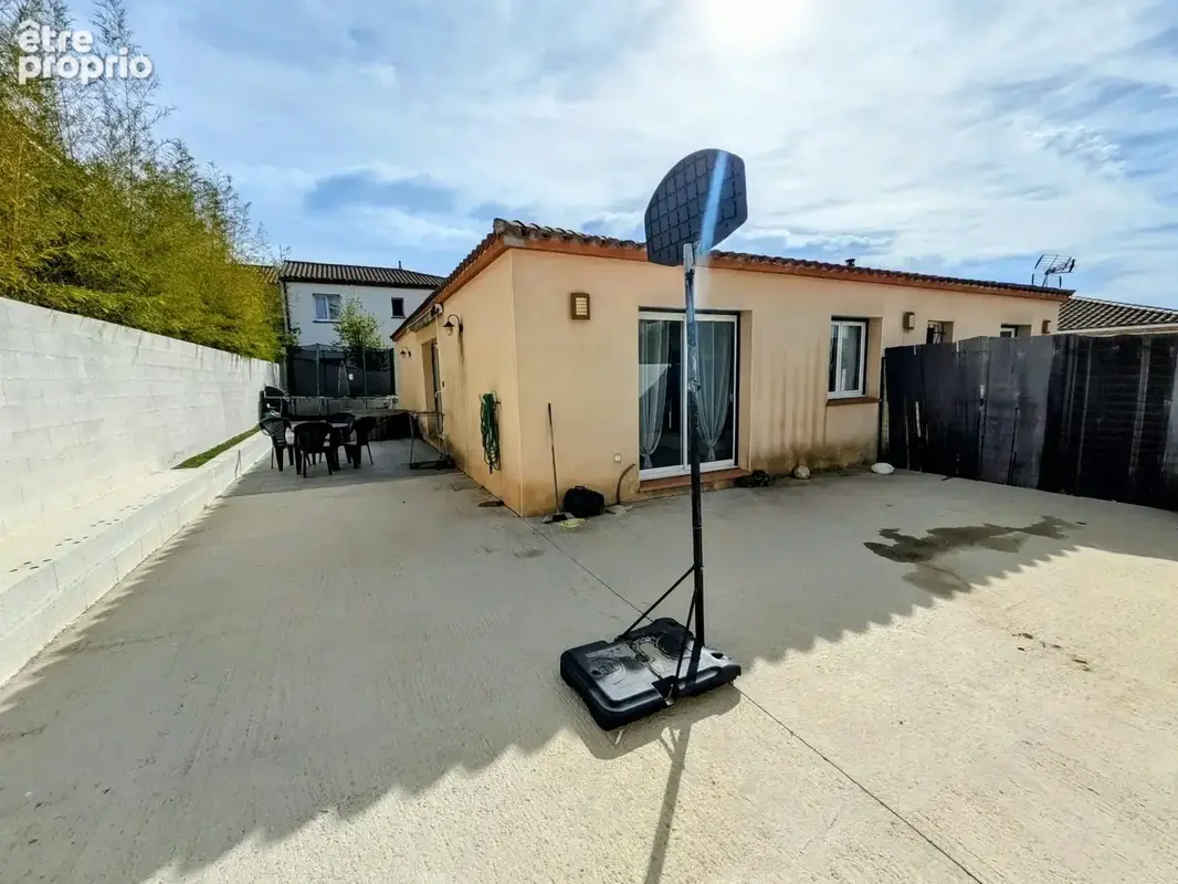 Vend villa de plain pieds 3 chambres, garage, jardin, grande pièce de vie à Béziers - photo 3