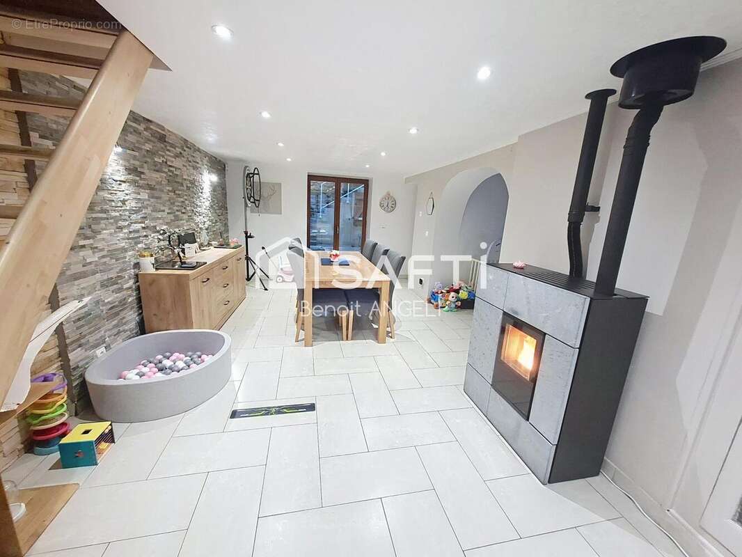 Photo 2 - Maison à LONGUYON