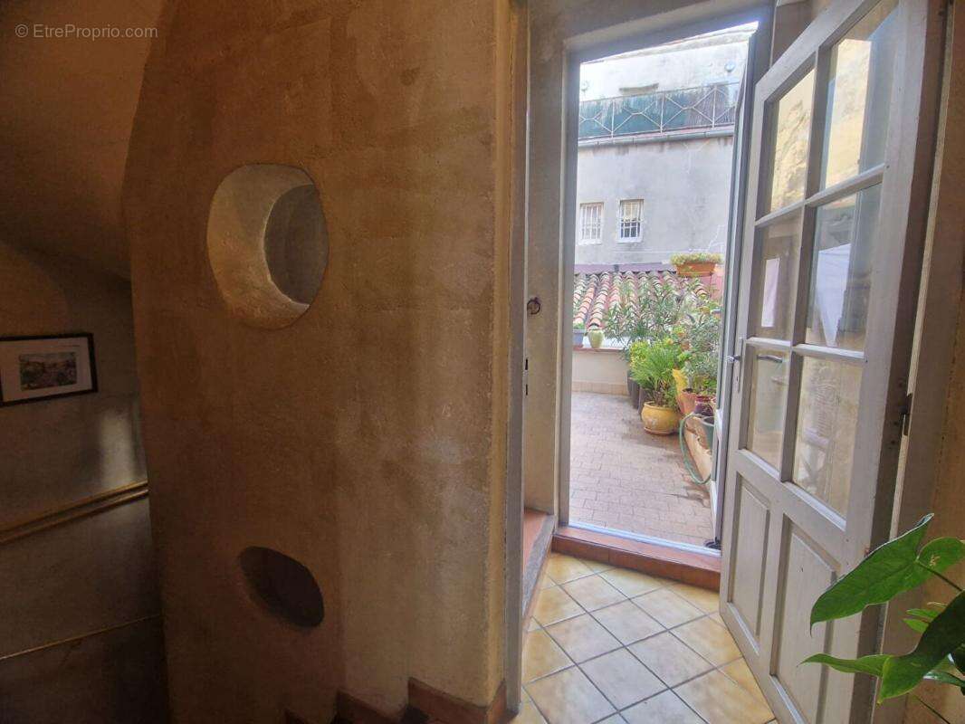 Appartement à ARLES