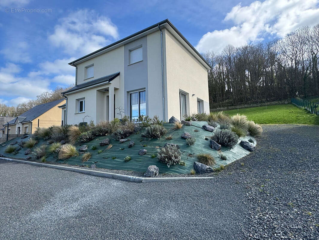 Maison à COMMES