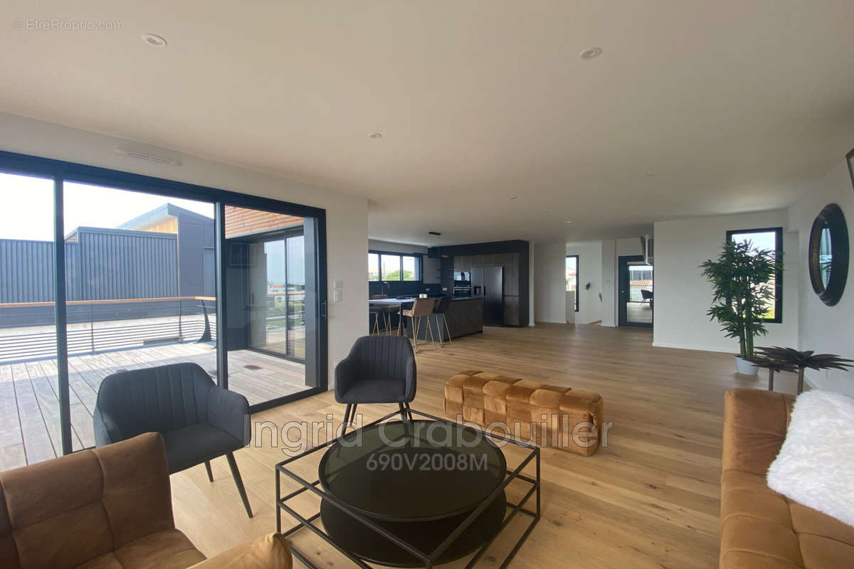 Maison à VAUX-SUR-MER