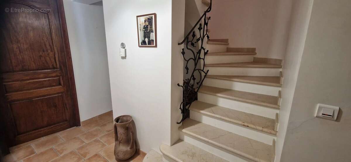 Maison à GREOLIERES