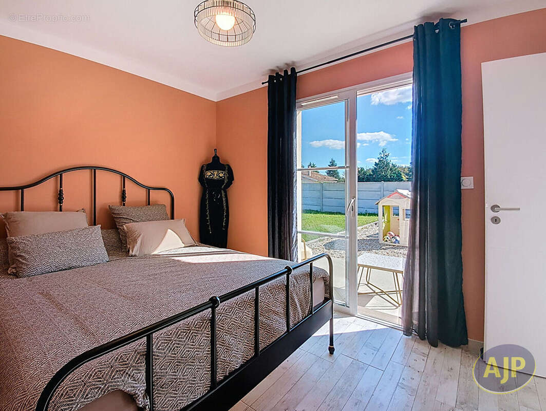 Maison à BELIN-BELIET